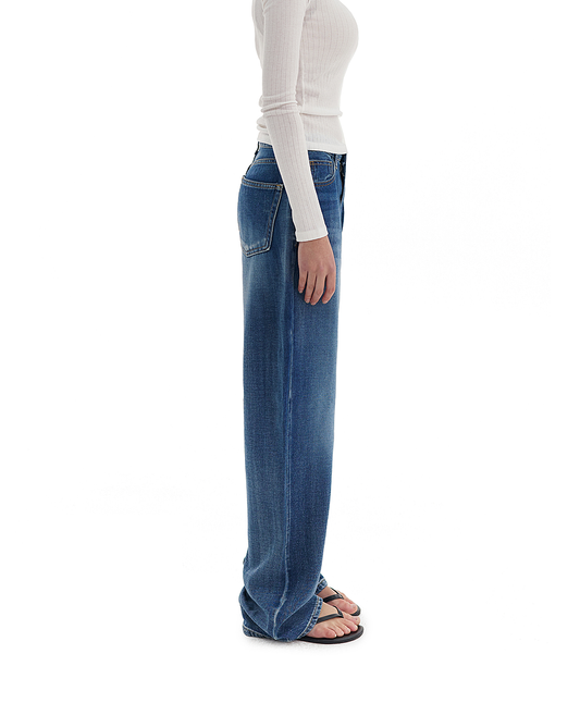 DEEP SOFT LOW-RISE JEANS