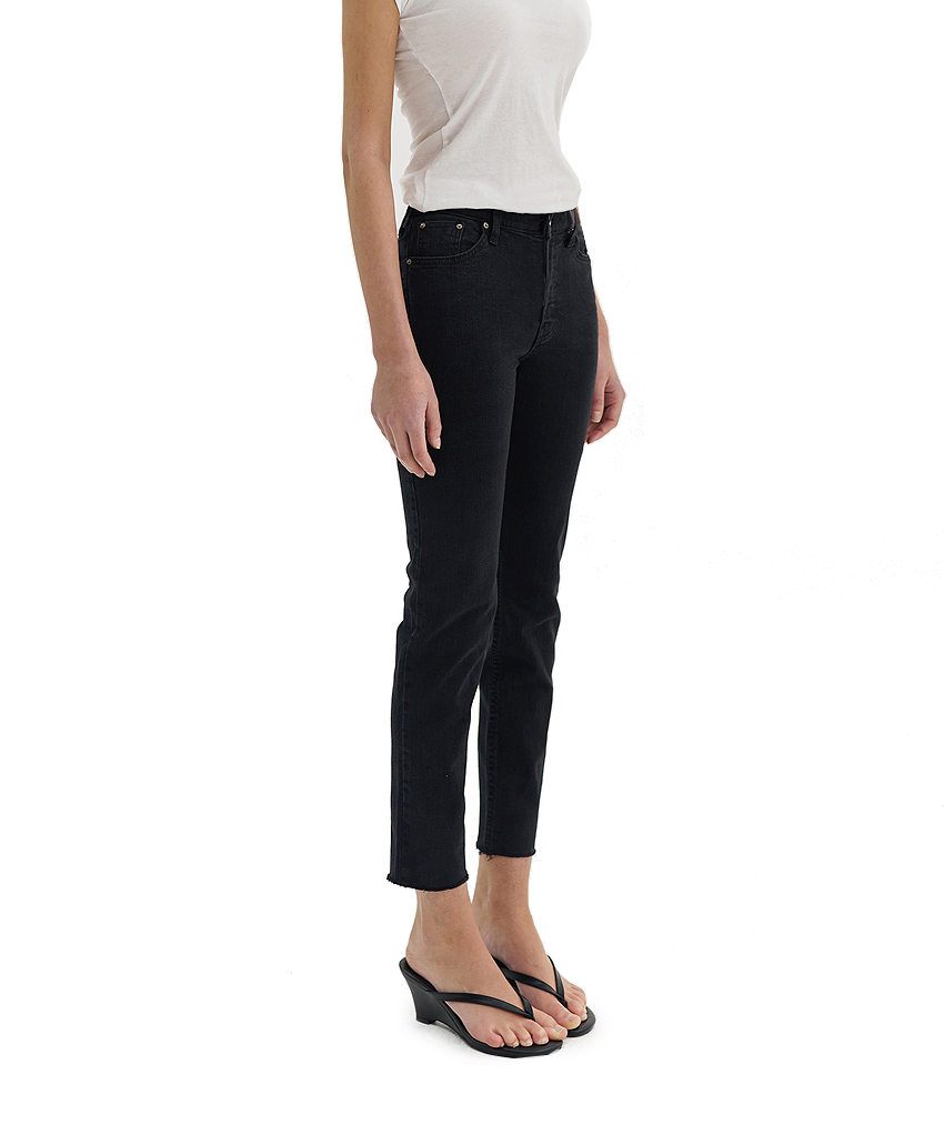 DARK STRAIGHT JEANS